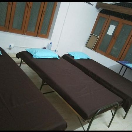 Mannat Rooms Allāhābād Junction Buitenkant foto