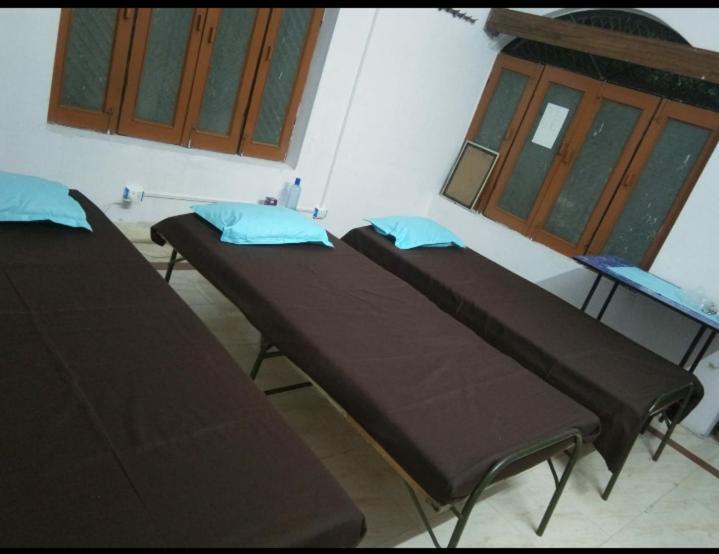Mannat Rooms Allāhābād Junction Buitenkant foto